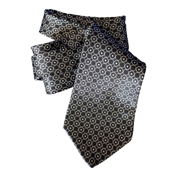 Zylos George Machado 100% Imported Silk Necktie Black and Cream - Picture 1 of 8